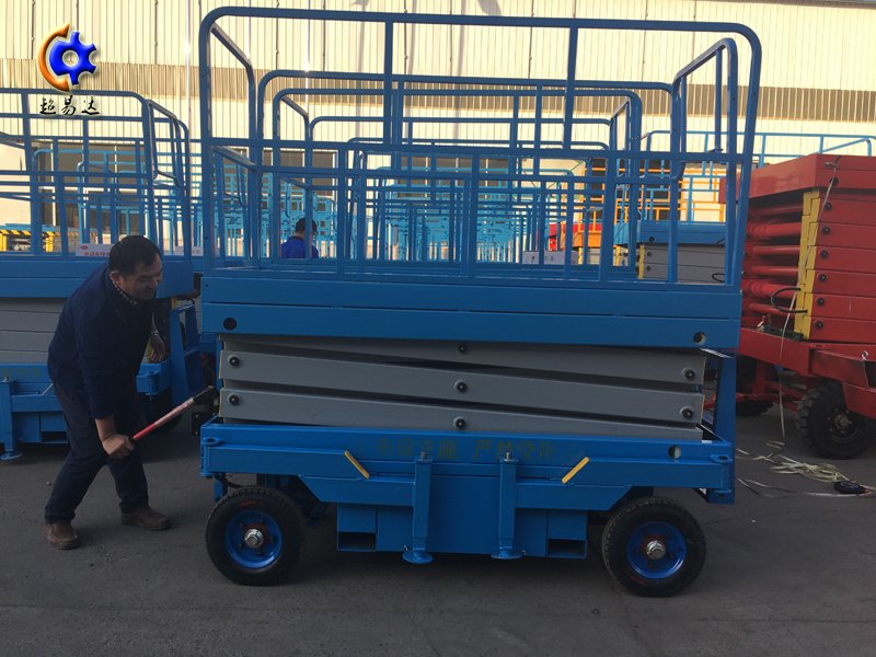 手壓式移動式剪叉升降機