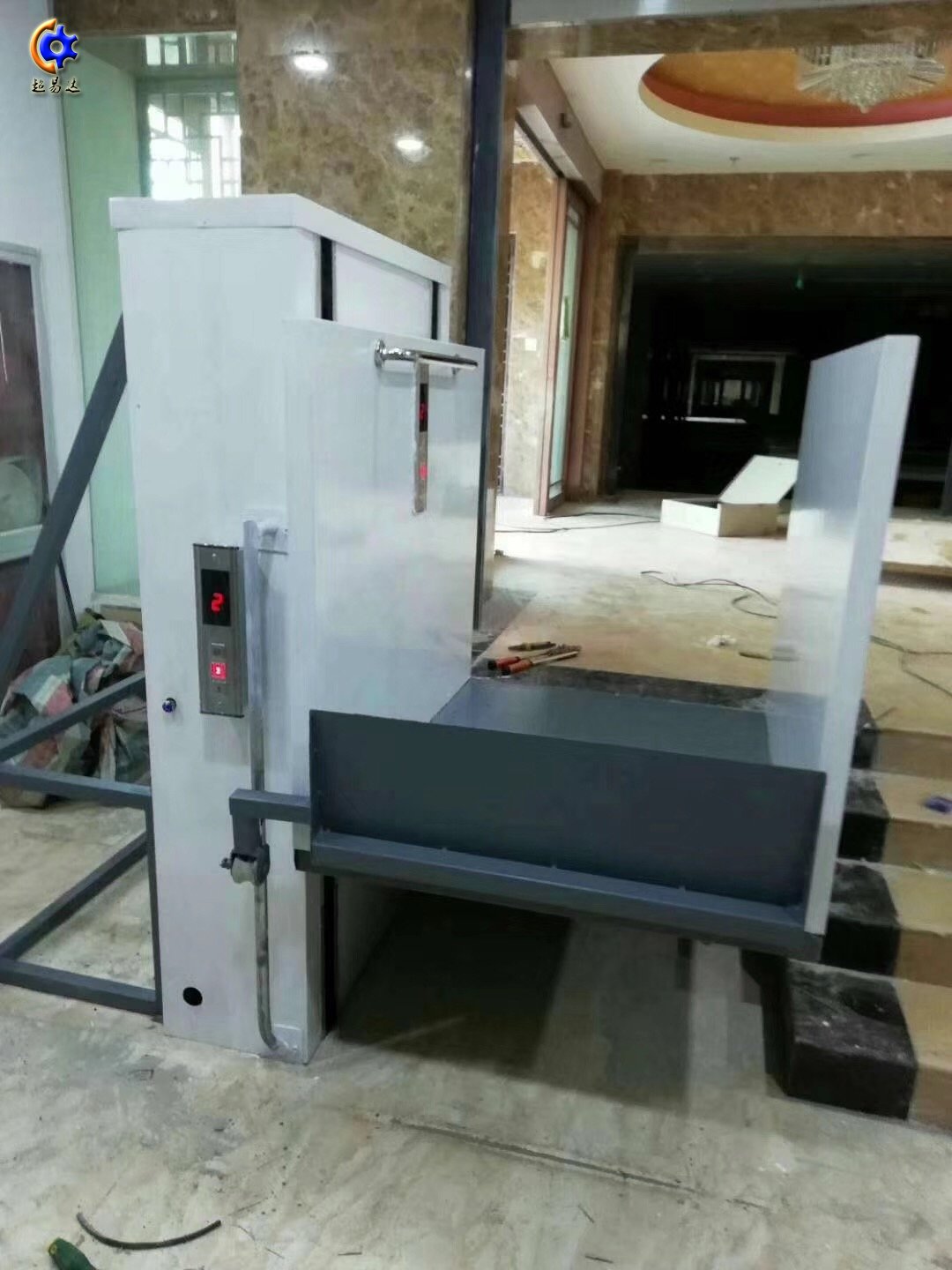 垂直無障礙升降機(jī)