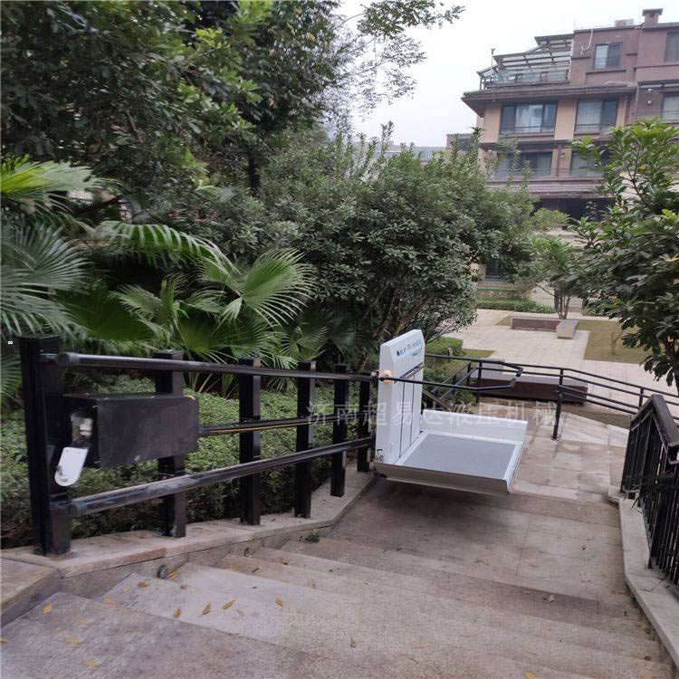 無障礙升降平臺(tái)